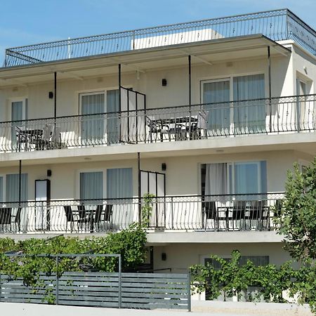 Apartmani Dalmacjia Grebaštica エクステリア 写真