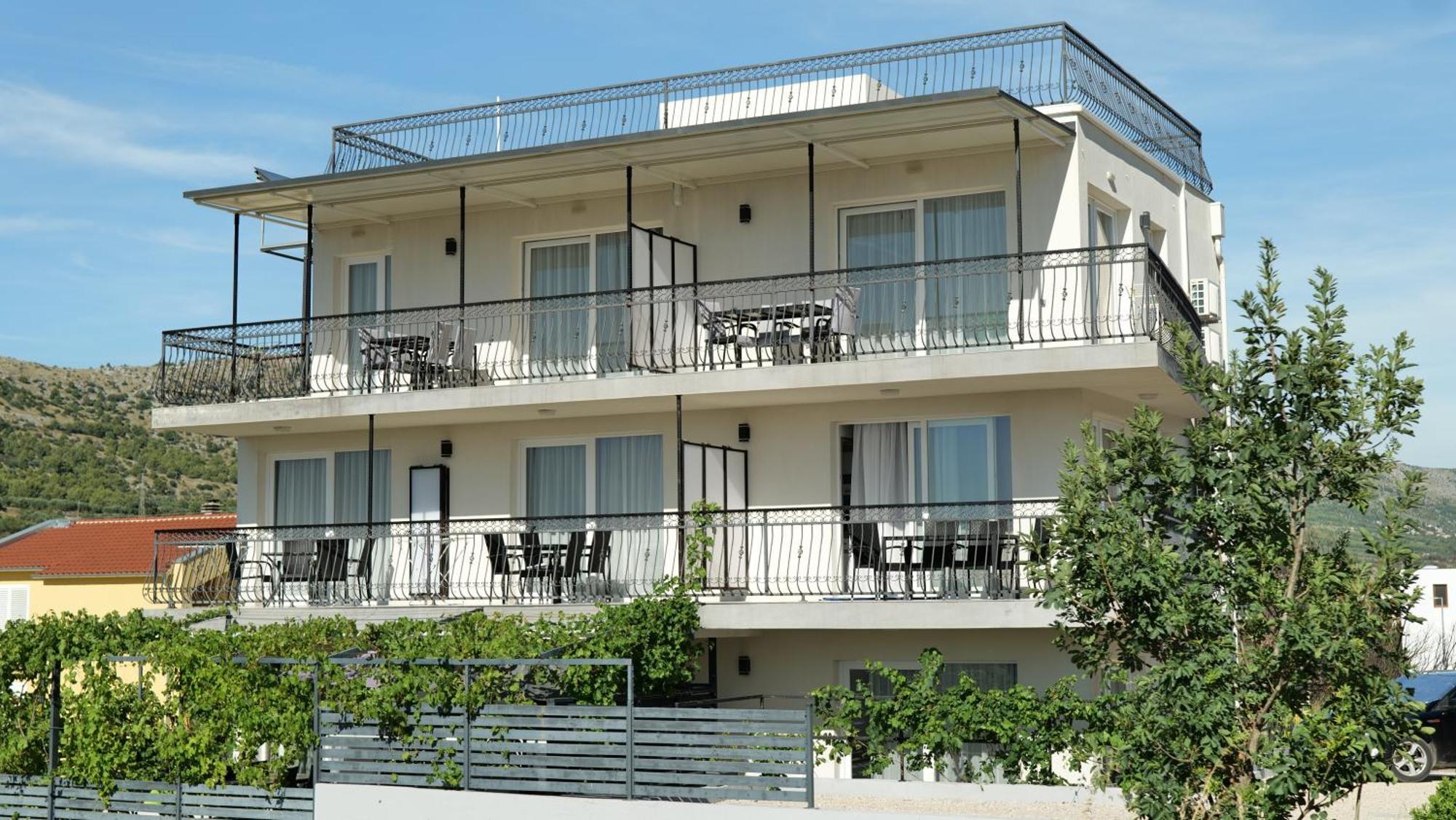 Apartmani Dalmacjia Grebaštica エクステリア 写真