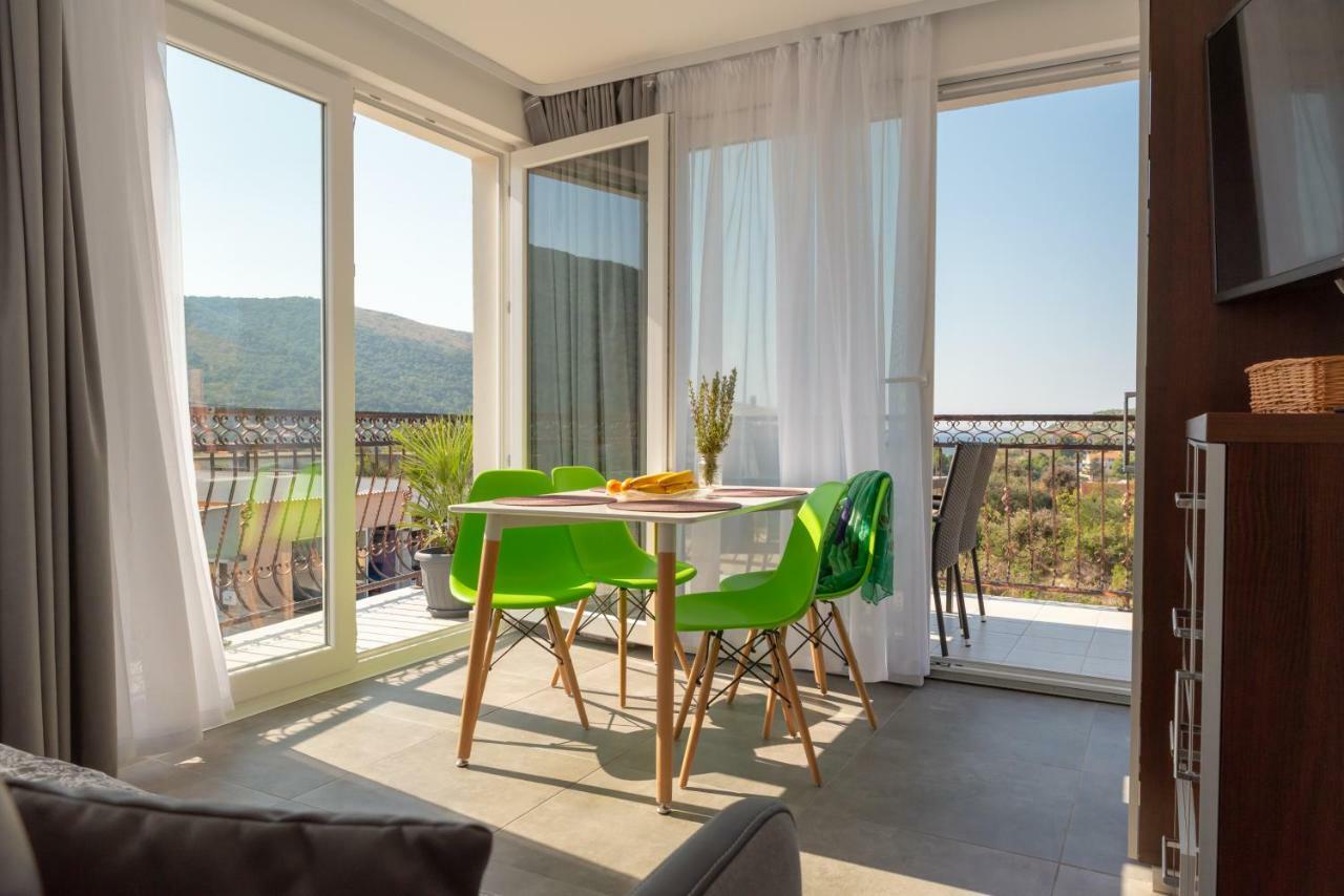 Apartmani Dalmacjia Grebaštica エクステリア 写真