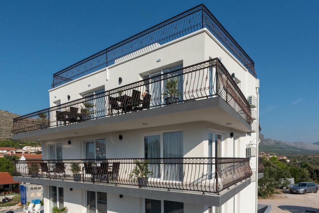 Apartmani Dalmacjia Grebaštica エクステリア 写真