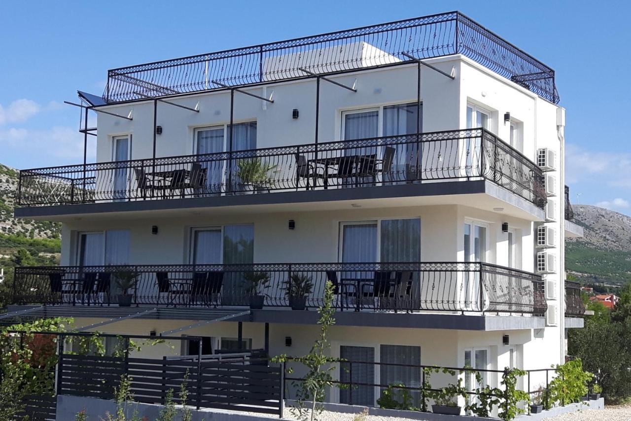 Apartmani Dalmacjia Grebaštica エクステリア 写真