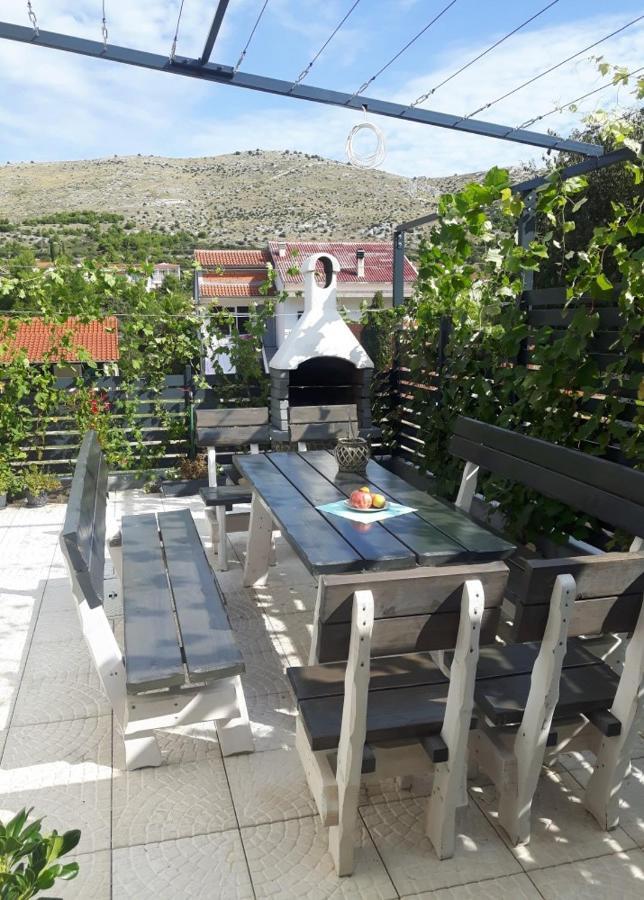 Apartmani Dalmacjia Grebaštica エクステリア 写真